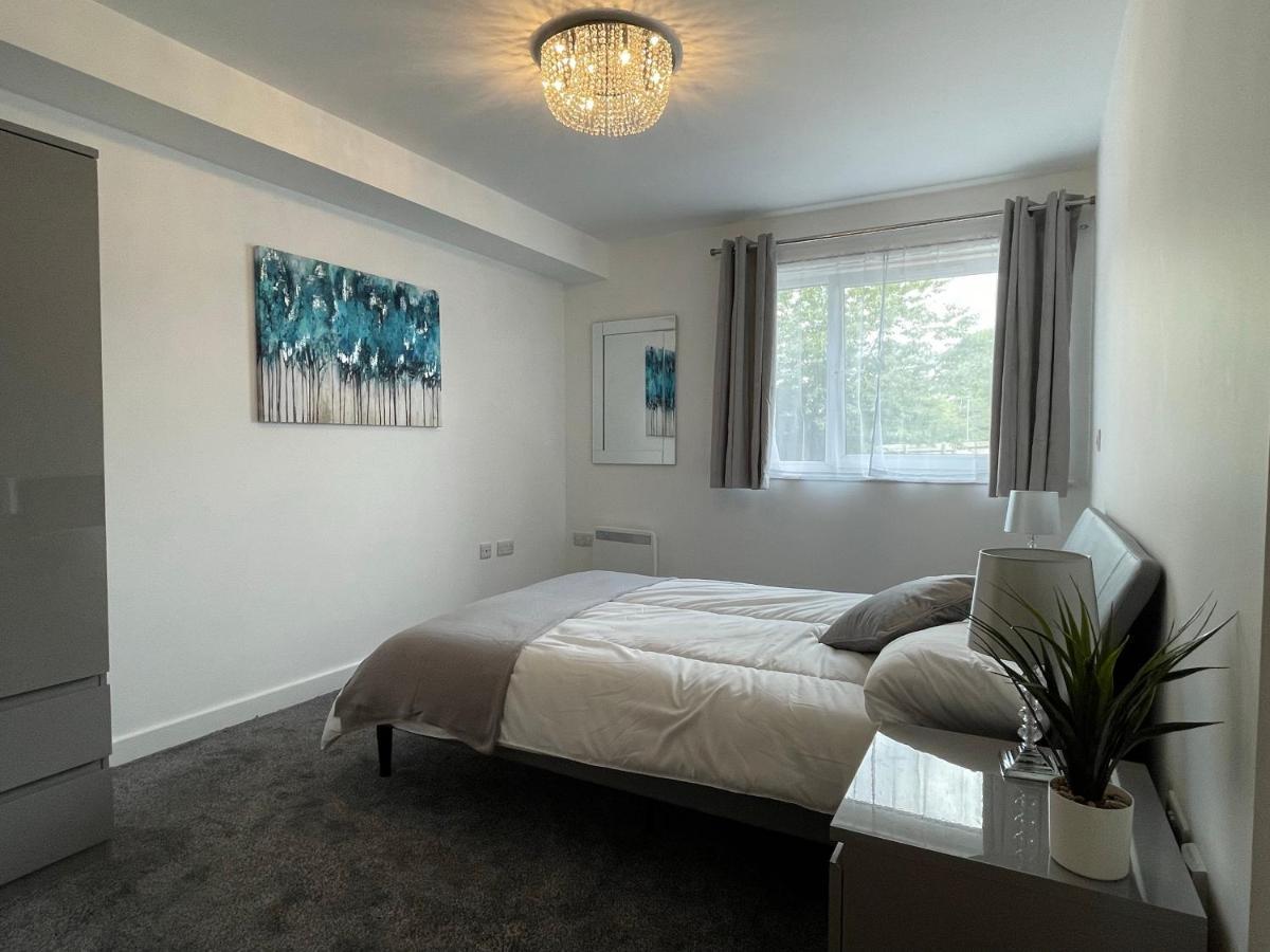 Moda Wigan - Stylish 2 Bed Apartment Central Wigan Ngoại thất bức ảnh